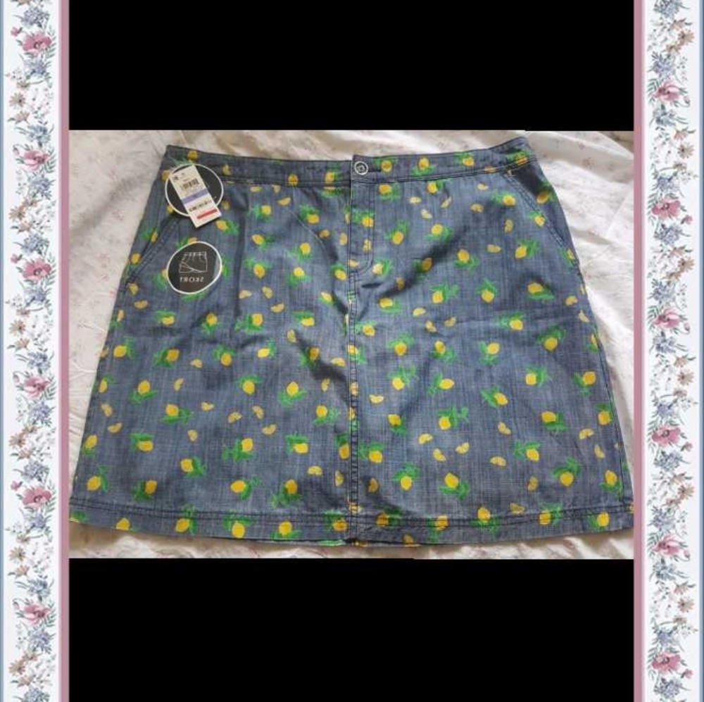 New Karen Scott Lemon Print chambray Skort size 18